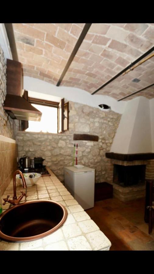 Il Minotauro B&B A 5 Minuti Da Popoli Vittorito Екстериор снимка
