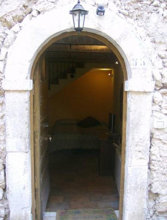 Il Minotauro B&B A 5 Minuti Da Popoli Vittorito Екстериор снимка