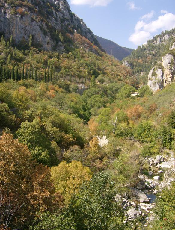 Il Minotauro B&B A 5 Minuti Da Popoli Vittorito Екстериор снимка